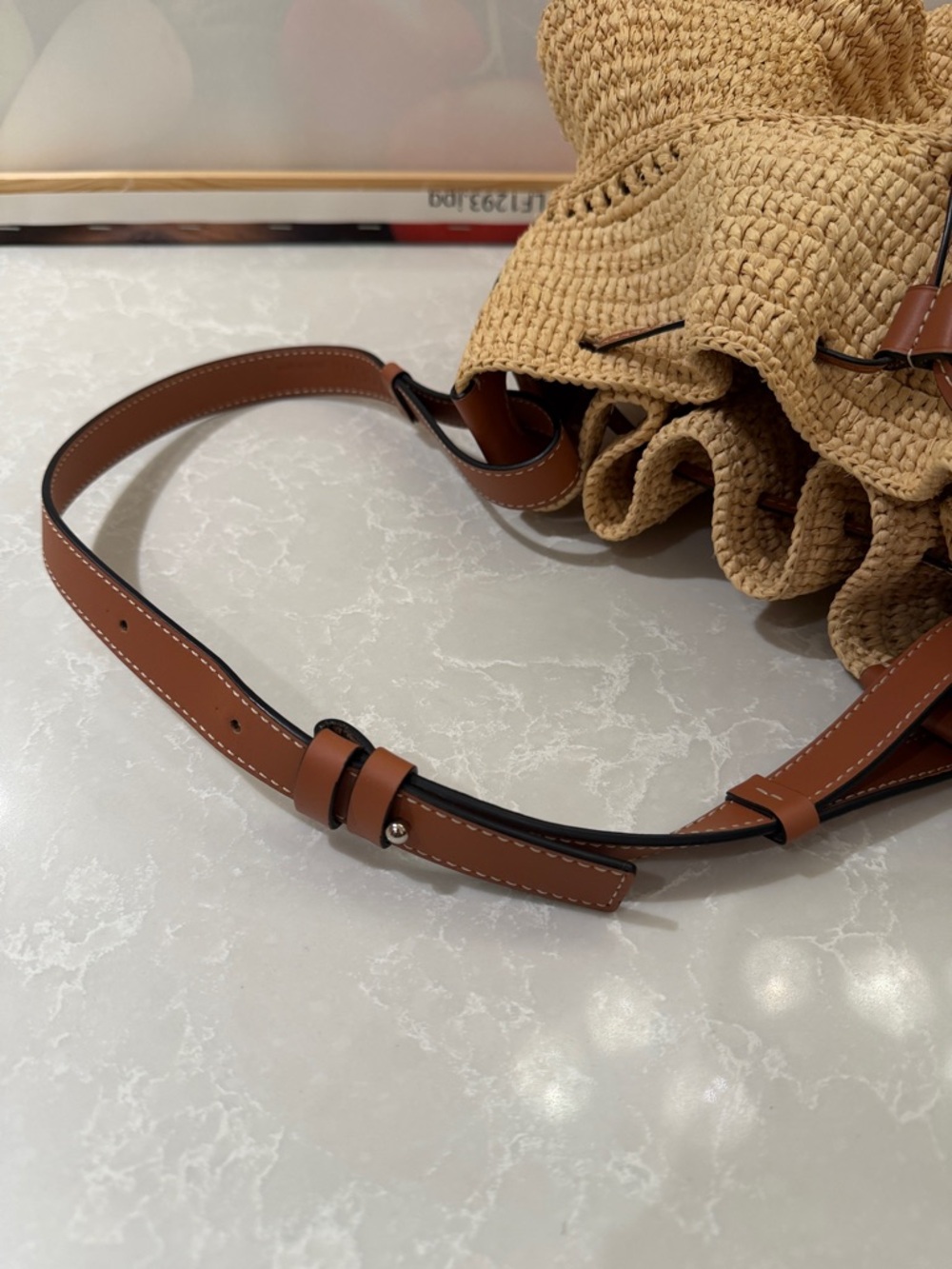 Loewe raffia Ruffled Bucket Bag with Leather handle - Picture 8 of 11